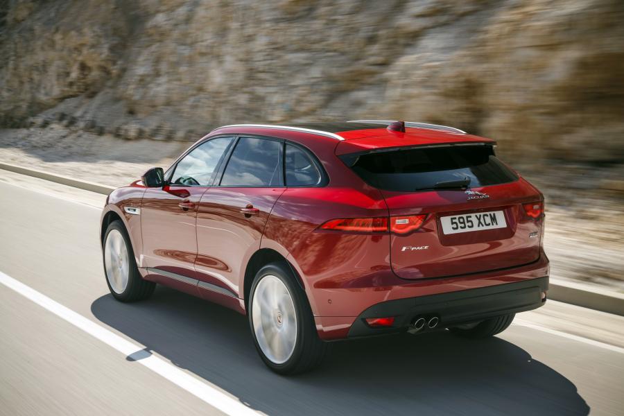  Jaguar F-Pace 20d AWD R-Sport 2016 года  (WW) (фото 14 из 30)